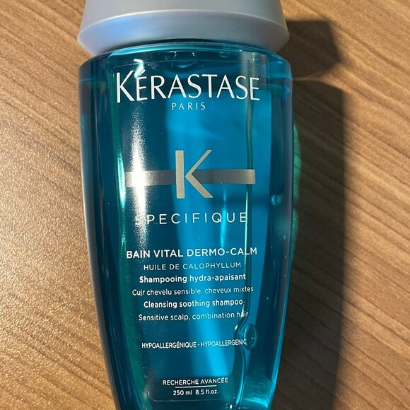 Kerastase Paris Specifique Bain Vital Dermo-Calm Shampoo, Combination Hair 250ml - Picture 3 of 4